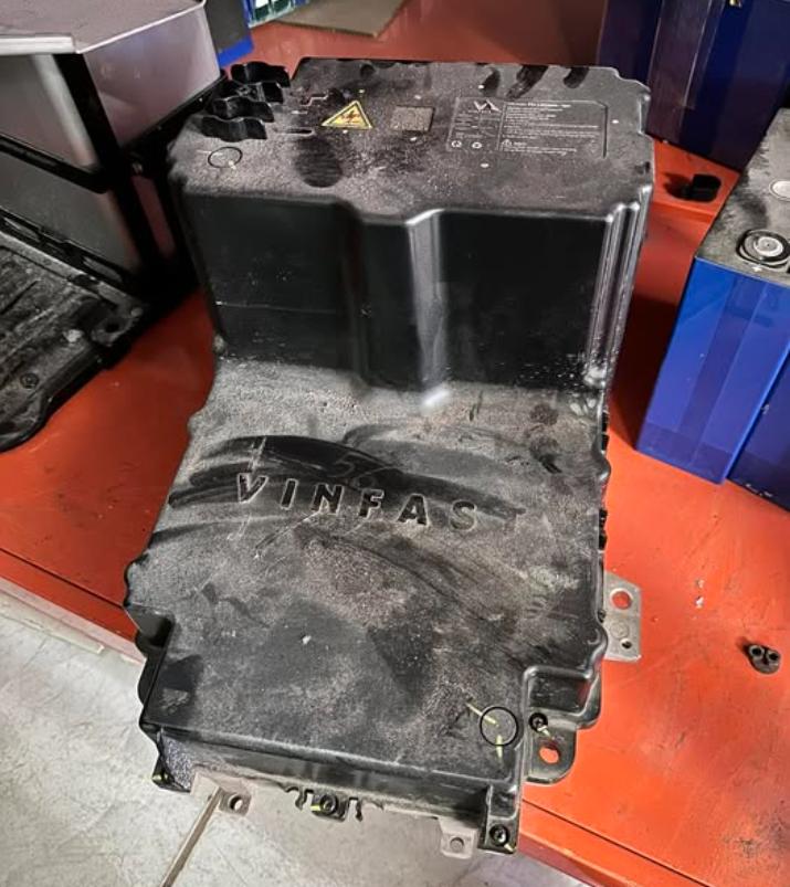 Thu mua pin xe ô tô điện cũ, hỏng, chai giá cao – Thu gom Hà Nội Thu mua pin xe ô tô điện cũ, hỏng, chai giá cao – Thu gom Hà Nội